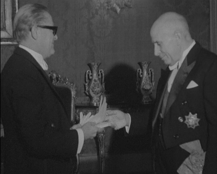 Michel Gauvin entrega credenciais a Américo Tomás