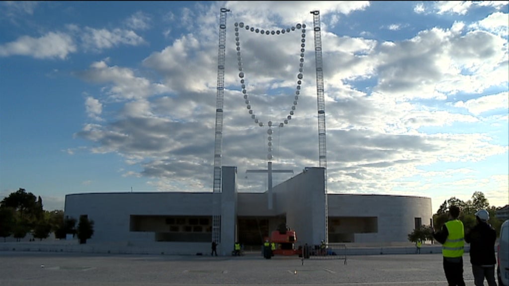 Terço gigante de Joana Vasconcelos em Fátima