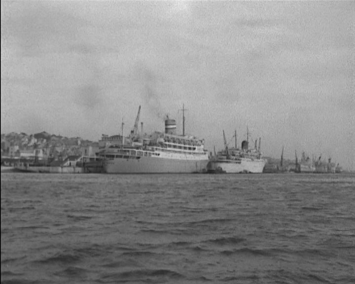 Construção da ponte sobre o rio Tejo