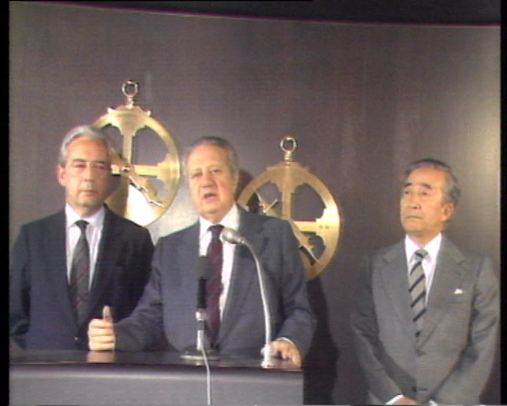 Mário Soares regressa de Macau