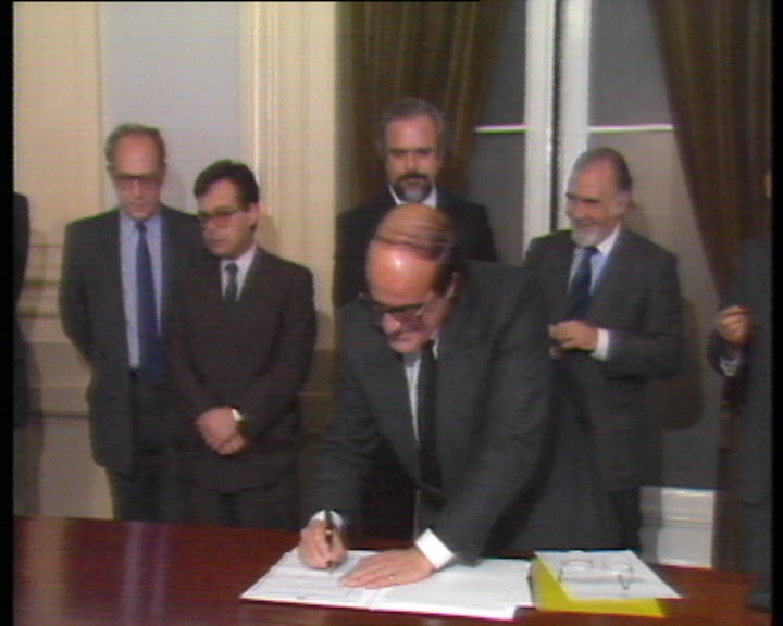 Protocolo para a construção do Complexo des Piscinas do Restelo