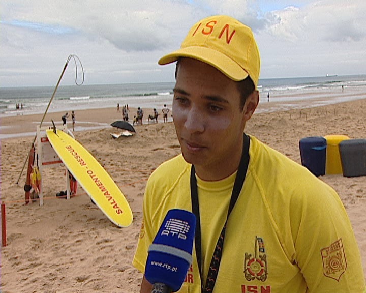 Praias vazias na costa portuguesa