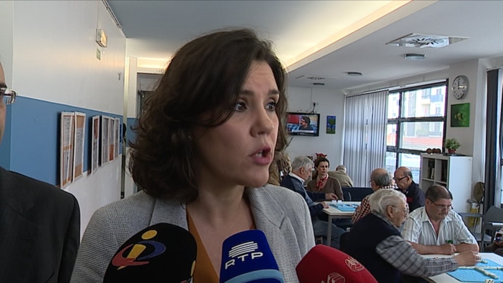 Assunção Cristas sobre as advertências do Eurogrupo