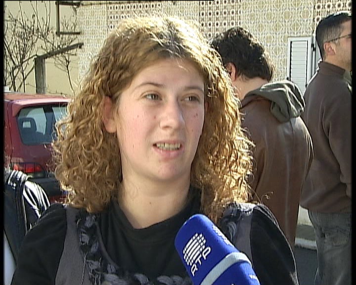 Queda de grua numa escola