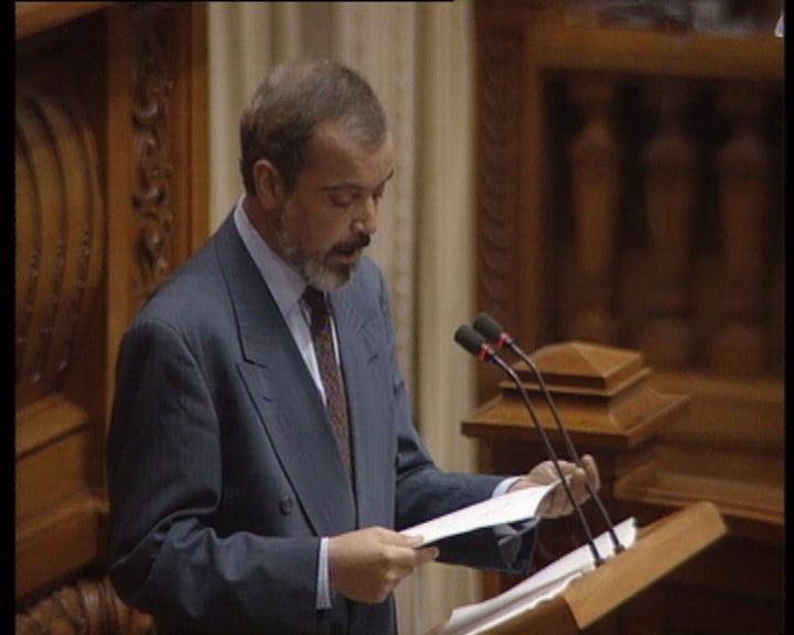 Sessão extraordinária na AR