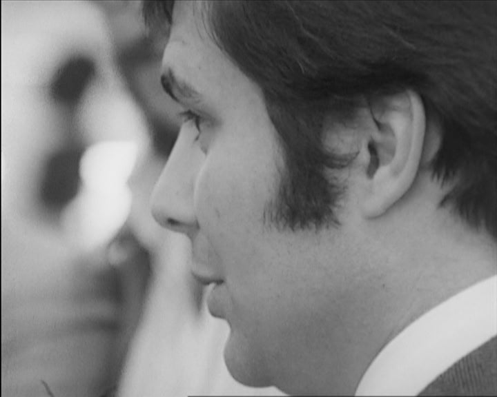 Publicidade às marcas e preços dos detergentes