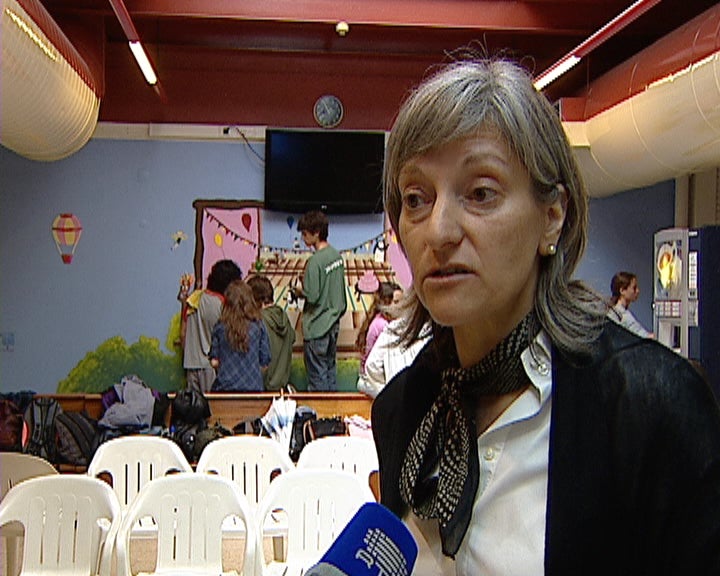 Estudantes pintam pediatria do Garcia de Orta