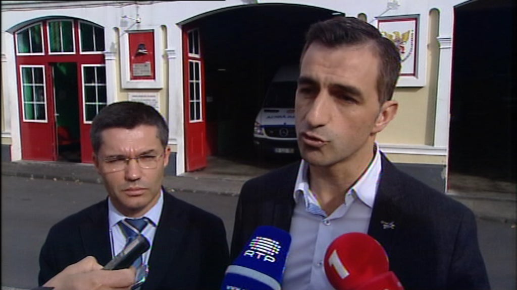 Reunião do PSD com bombeiros da Horta