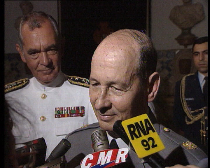 Veto do novo estatuto de reorganização das Forças Armadas