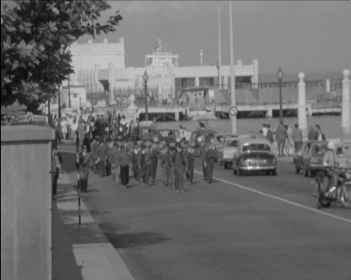 Desfile dos Bombeiros Voluntários em Lisboa