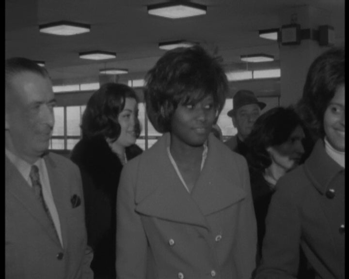 Chegada de estudantes guineenses a Lisboa