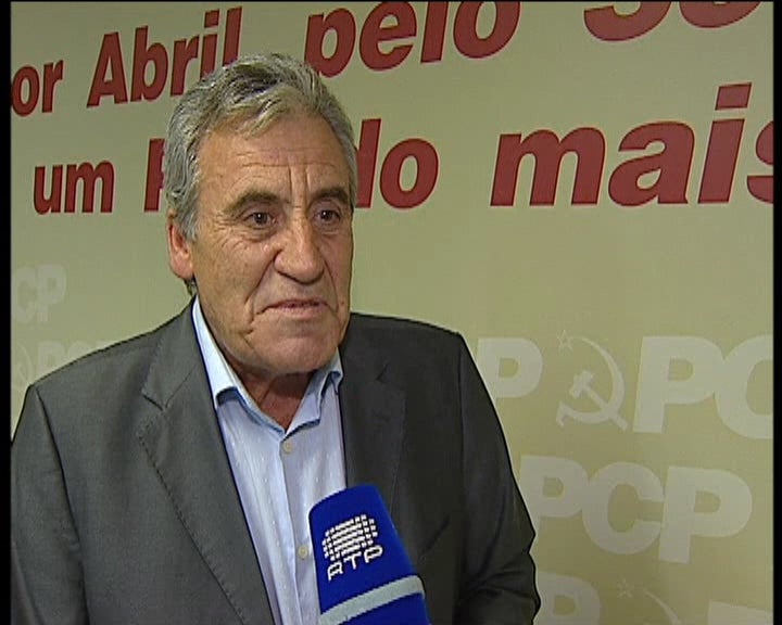 Reacções ao encontro de Sócrates com Passos Coelho