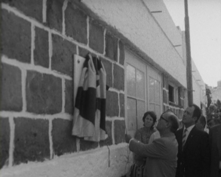 Descerramento de lápide no Desportivo de Lourenço Marques