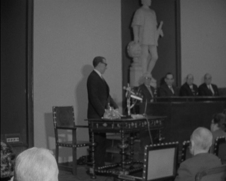 Ministro da Marinha preside sessão cultural na Sociedade de Geografia