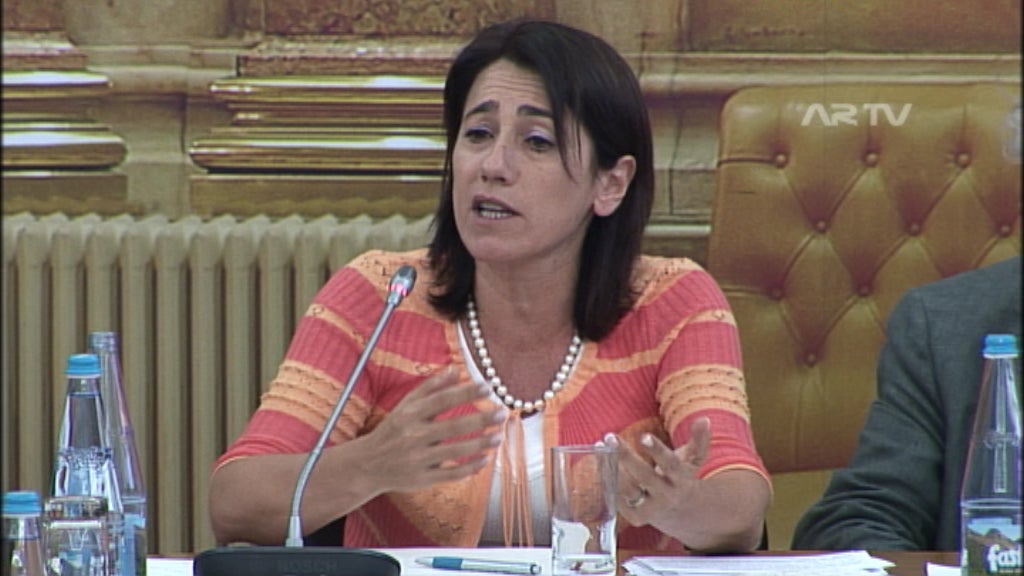 Audição a Constança Urbano de Sousa