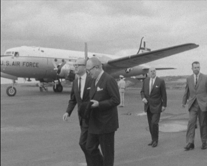 Chegada de Ridgway Knight aos Açores