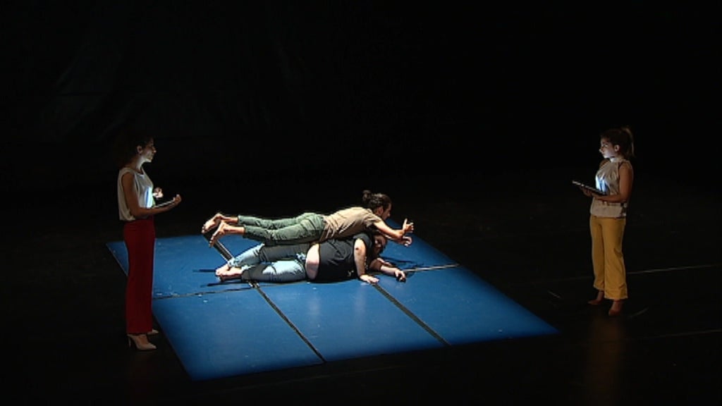 Espetáculo de finalistas no Teatro Maria Matos