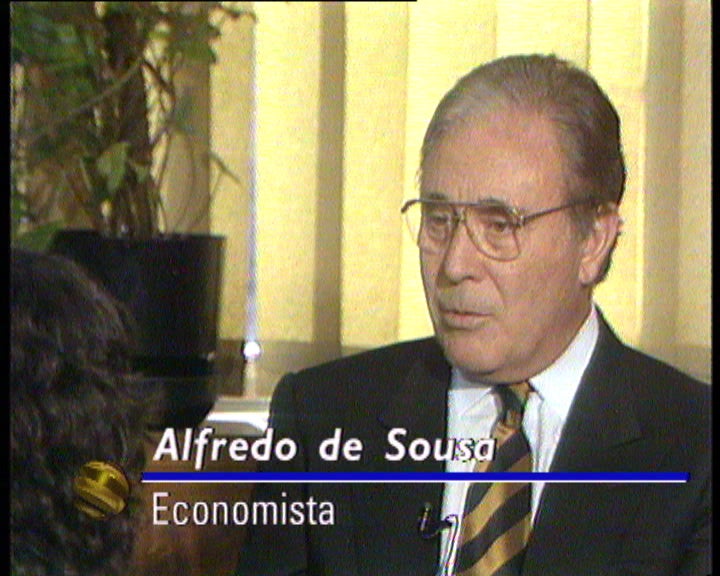 Prémios Nobel da Economia pedem fim do SME