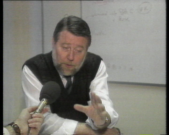 Operações de limpeza no Porto Santo