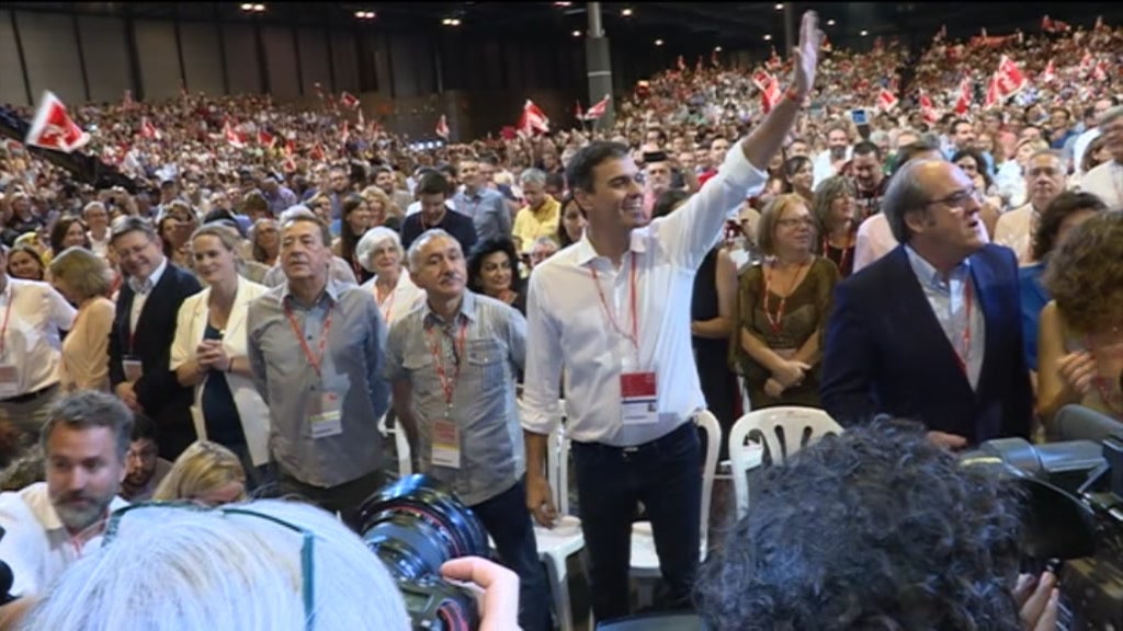 Pedro Sánchez apoia Mário Centeno