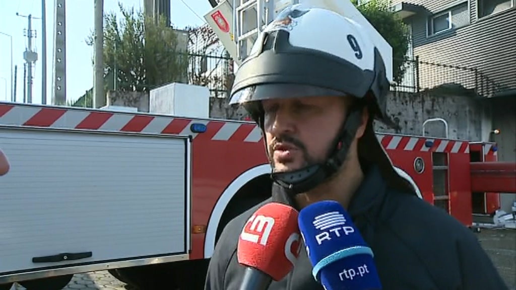 Incêndio em fábricas de calçado