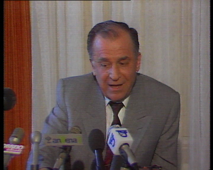 Conferência de imprensa de Ion Iliescu