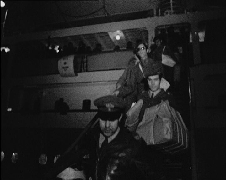 Chegada de contingente militar a Lisboa