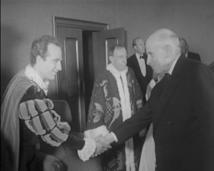 Peça de teatro “O Amansar da Fera”