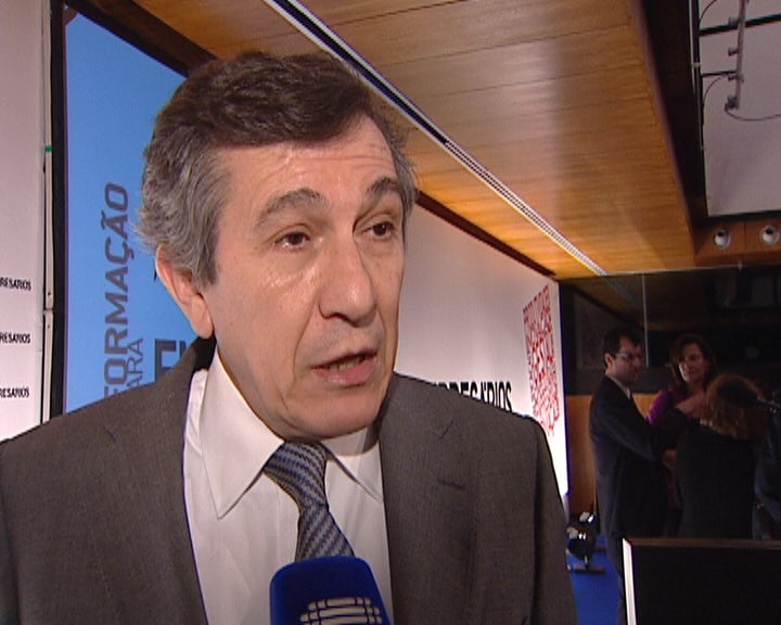 Reações de Fernando Sarrasqueiro