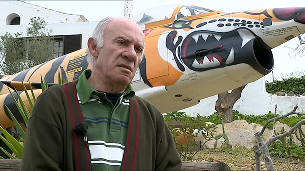 Recuperação de avião militar