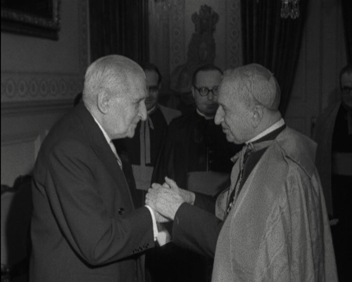 Salazar Recebe o Cardeal Fernando Cento