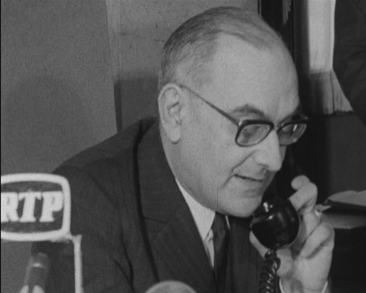 Inauguração das ligações telefónicas por cabo entre Portugal e África do Sul