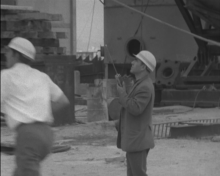 Instalação de chaminé na Companhia União Fabril no Barreiro