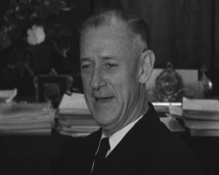 Ministro da Marinha recebe Almirantes Ellis e Muller