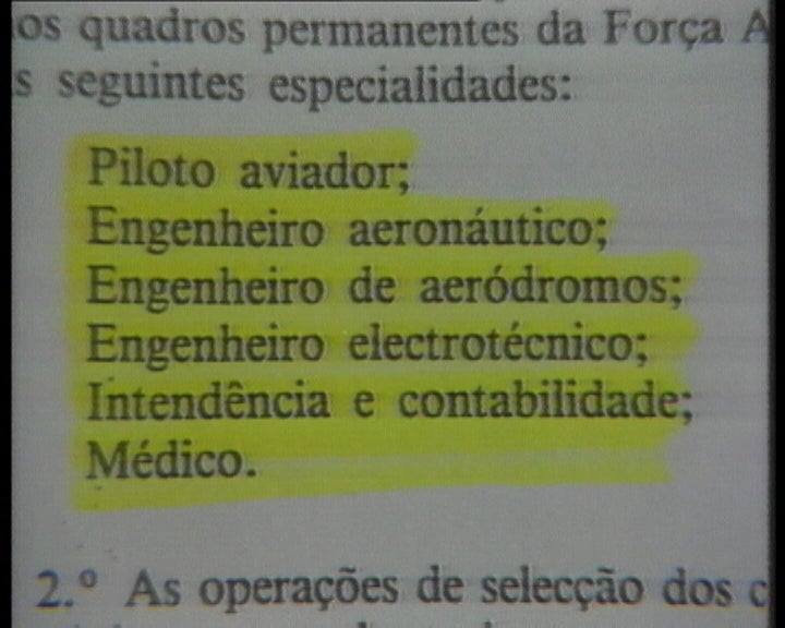 Abertura da carreira de piloto militar às mulheres