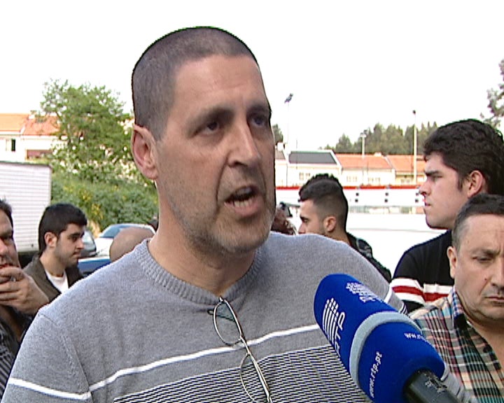 Escola de condução fechada