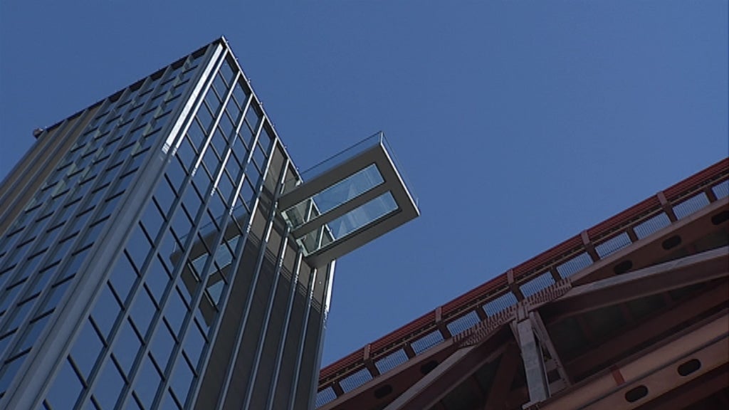 Miradouro panorâmico na Ponte 25 de Abril