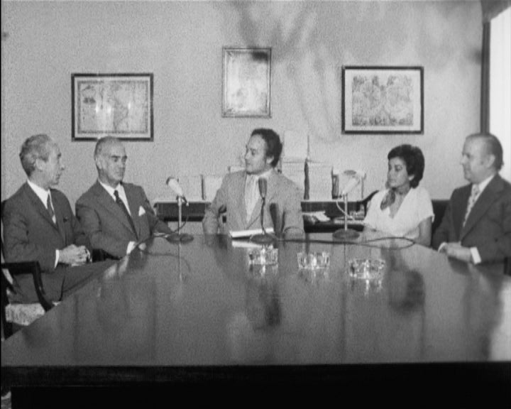 Mesa redonda na Agência Geral do Ultramar