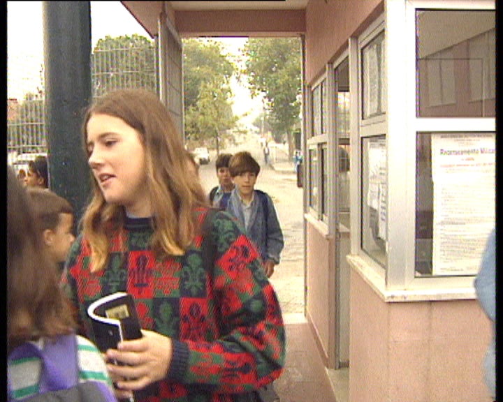 Escola contrata empresa de catering