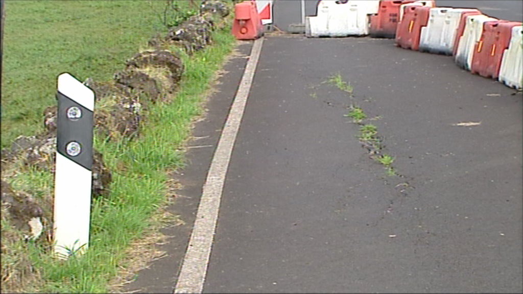 Mau estado da estrada na Ilha Terceira