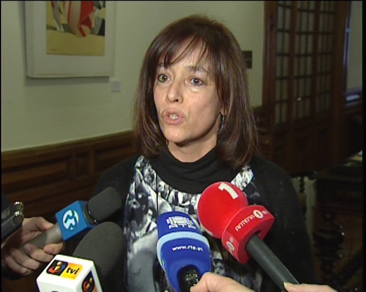 Reações da oposição à situação económica