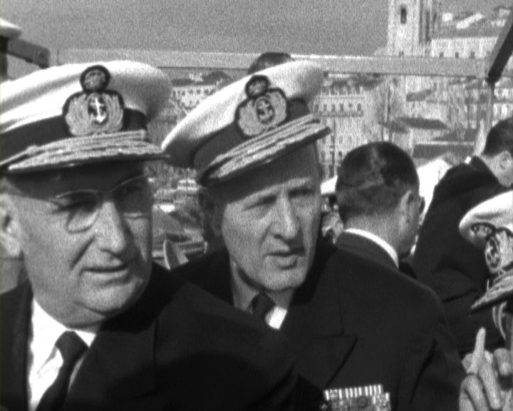 Américo Tomás visita fragatas