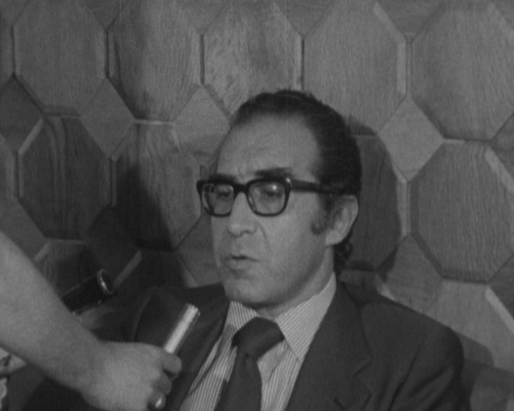 Chegada de Almeida Santos e Jorge Campinos a Lisboa