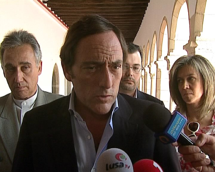 Reações partidárias à antecipação dos impostos