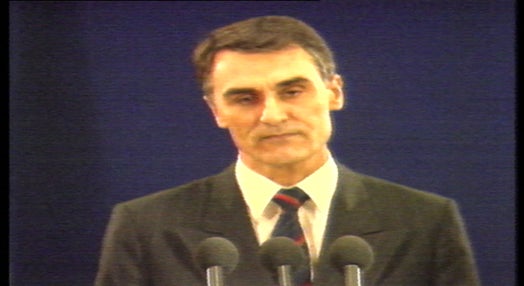 Cavaco Silva anuncia medidas
