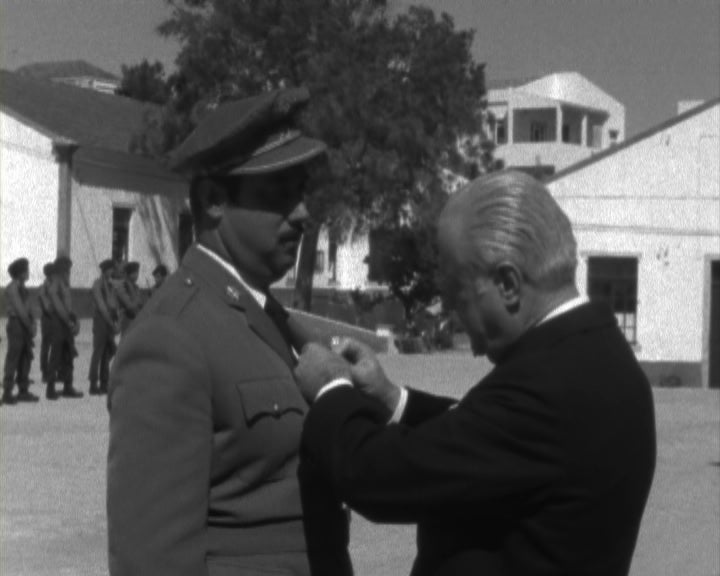 Juramento de bandeira em Lagos