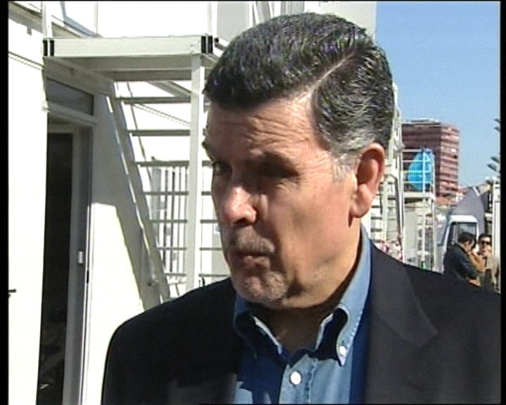 Capucho responde a Menezes