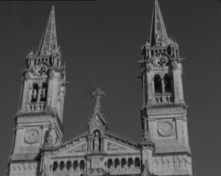 Fiandeira, carteiro e rancho folclórico em São Torcato