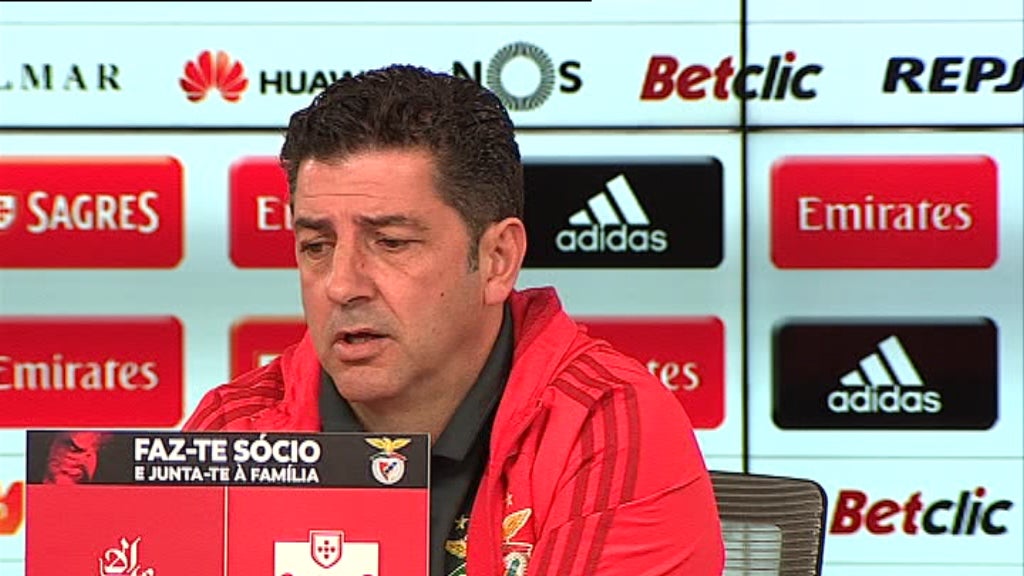 Futebol: polémica na arbitragem