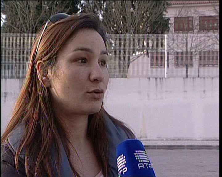 Professora acusada de agredir alunos